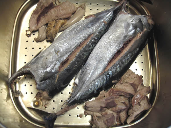カツオ蒸し